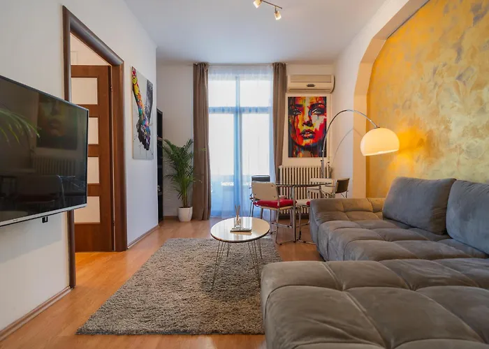 Prime Location - Breathtaking Architectural Views