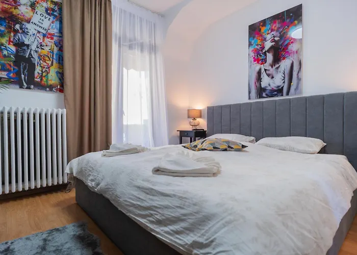 Prime Location - Breathtaking Architectural Views