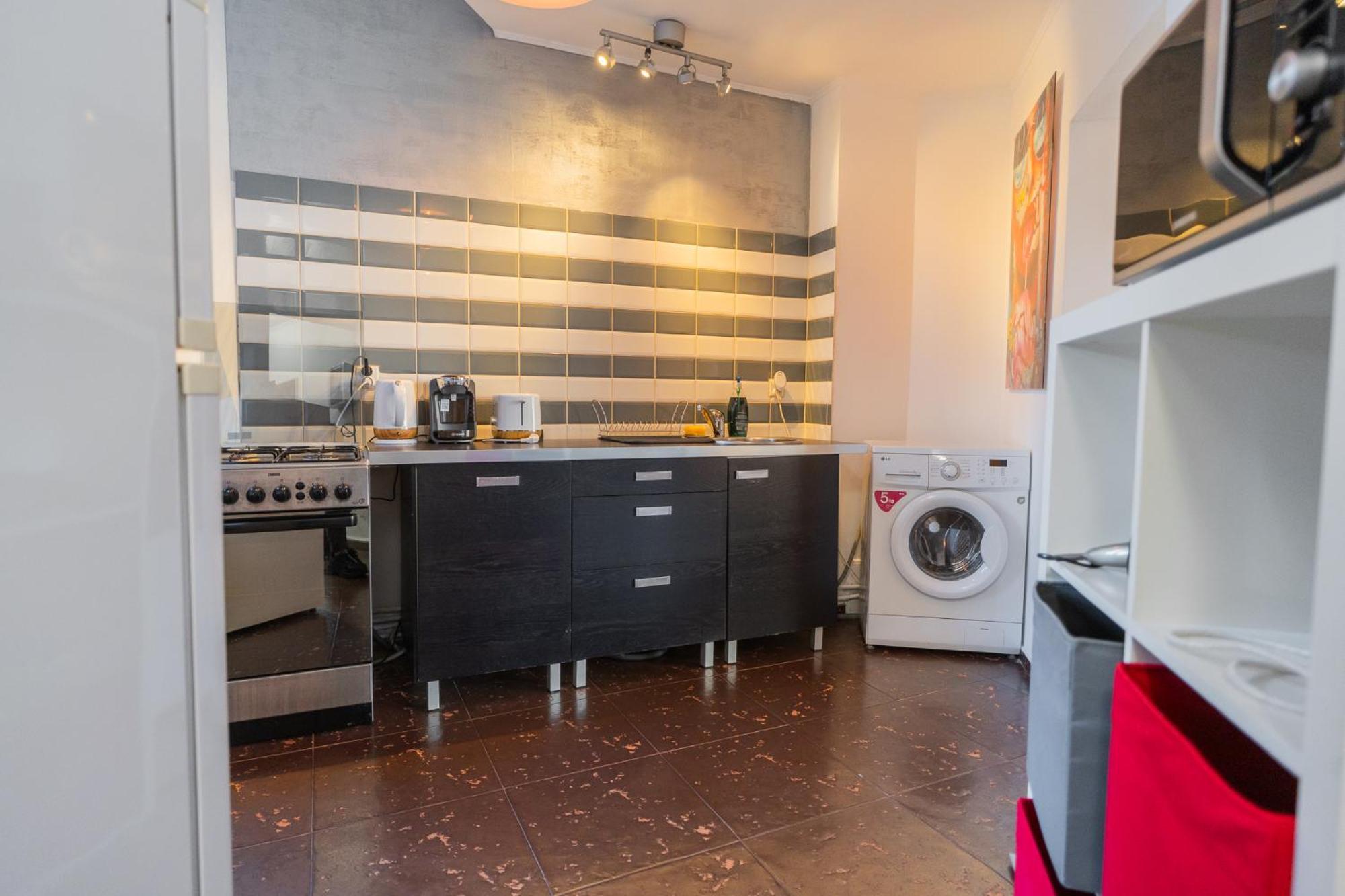 Prime Location - Breathtaking Architectural Views *