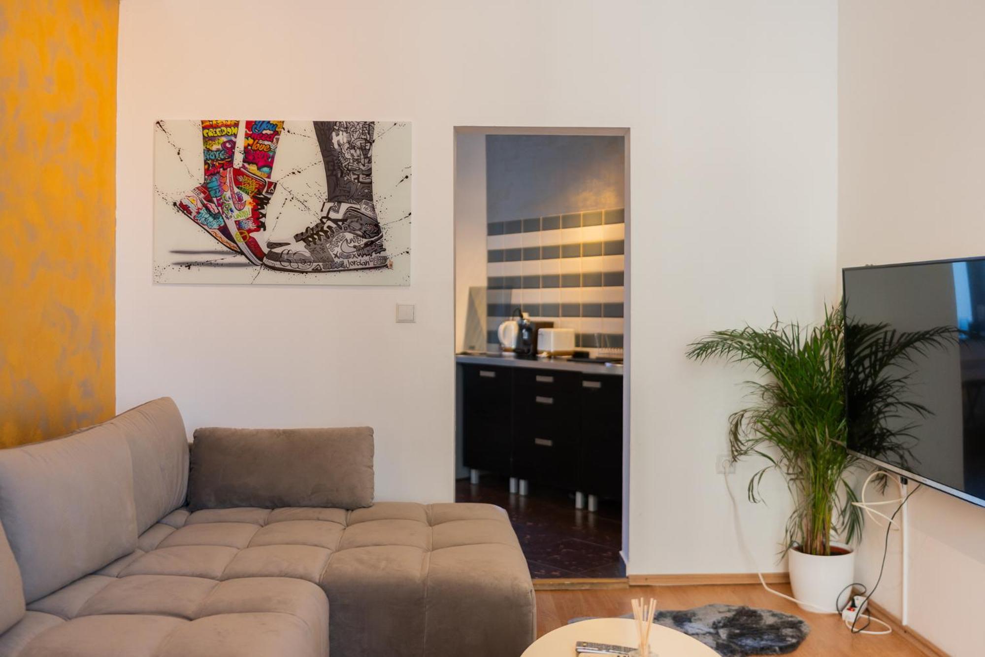 Prime Location - Breathtaking Architectural Views Apartment Bucharest