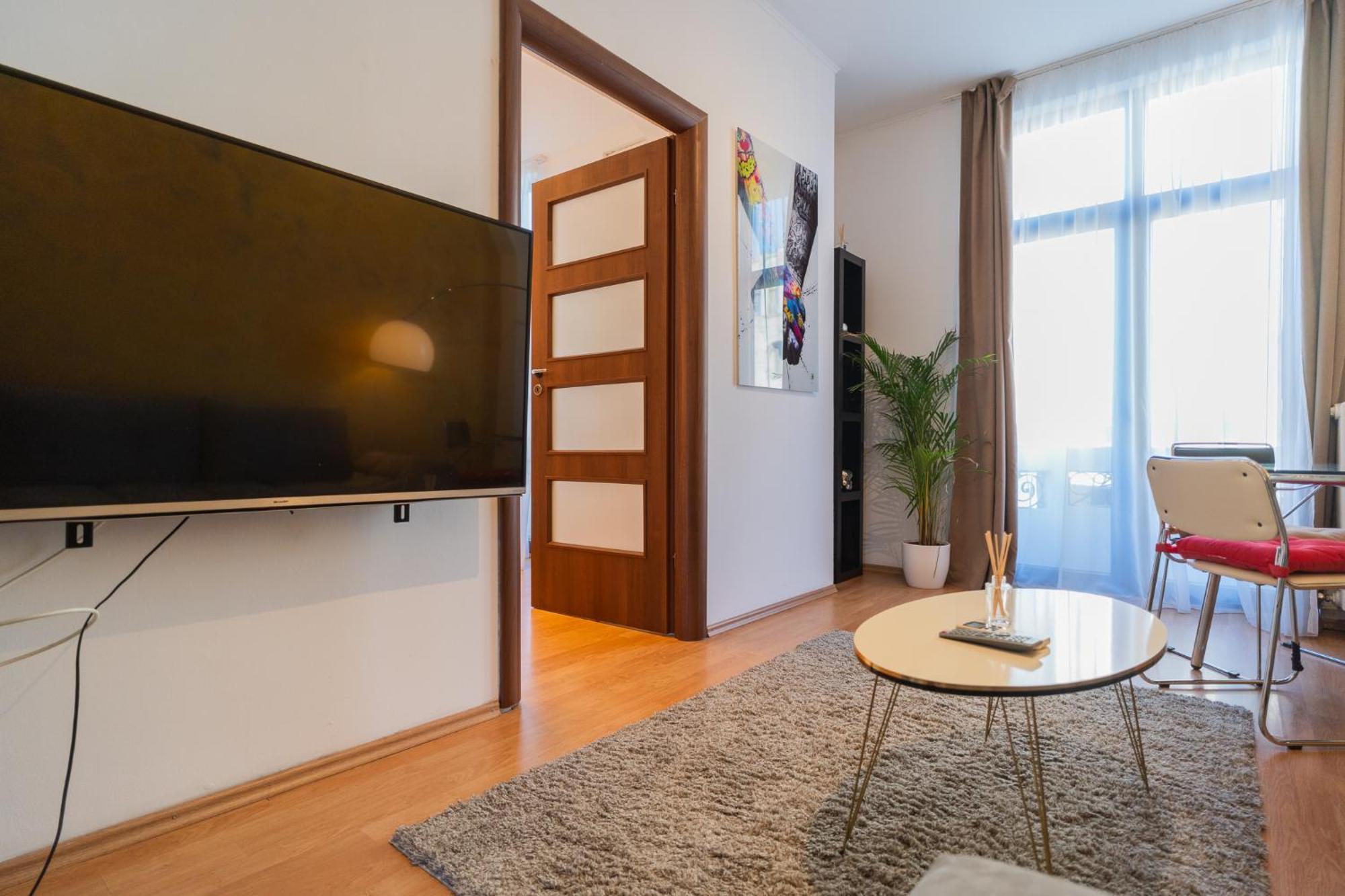 Prime Location - Breathtaking Architectural Views *