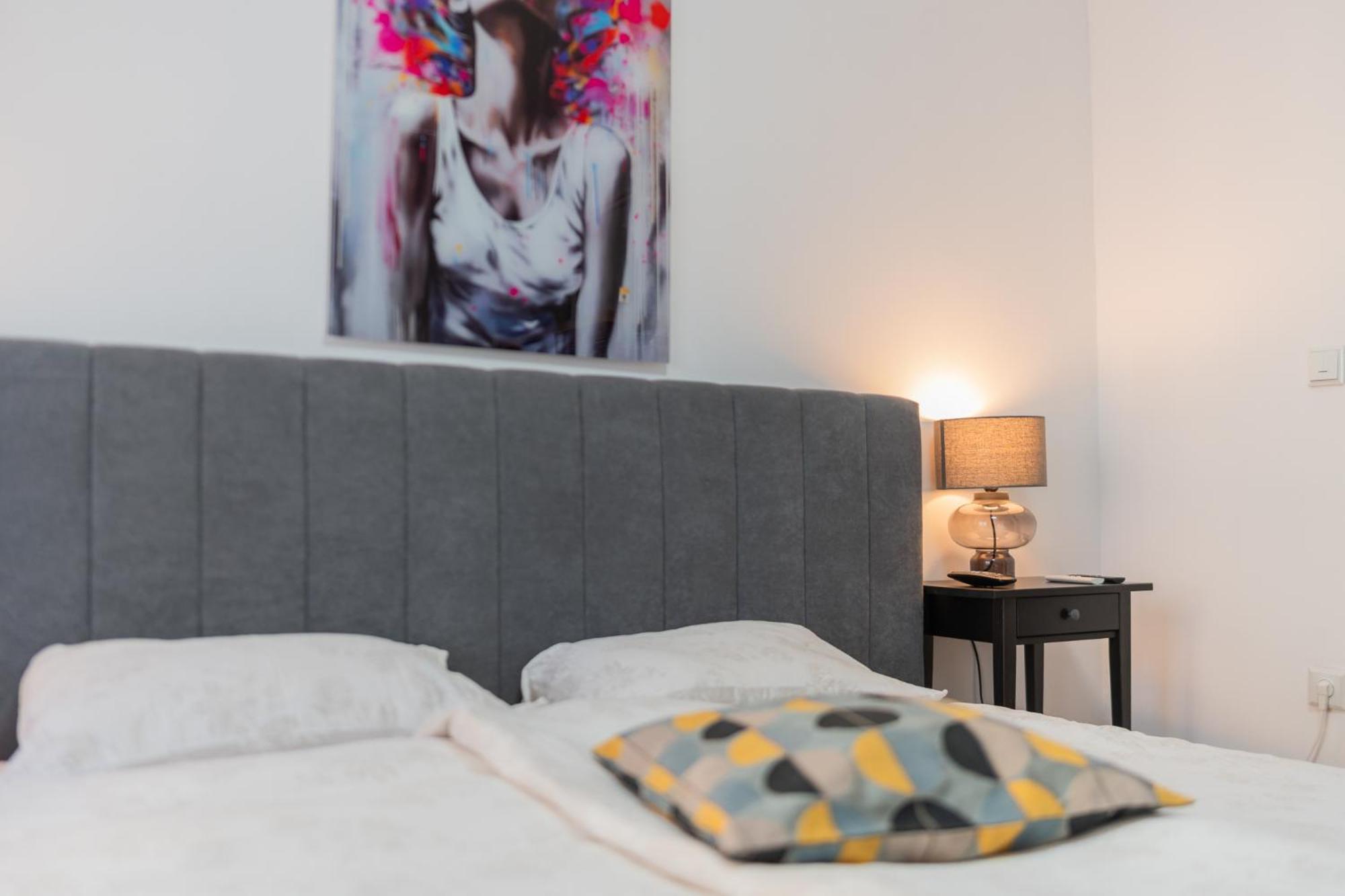 Apartment Prime Location - Breathtaking Architectural Views
