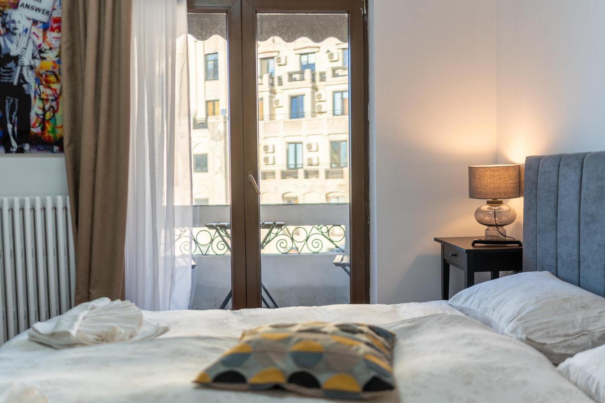 Apartment Prime Location - Breathtaking Architectural Views Bucharest